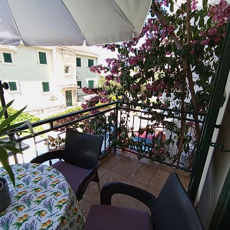 Family Apartments Leona Makarska Ngoại thất bức ảnh