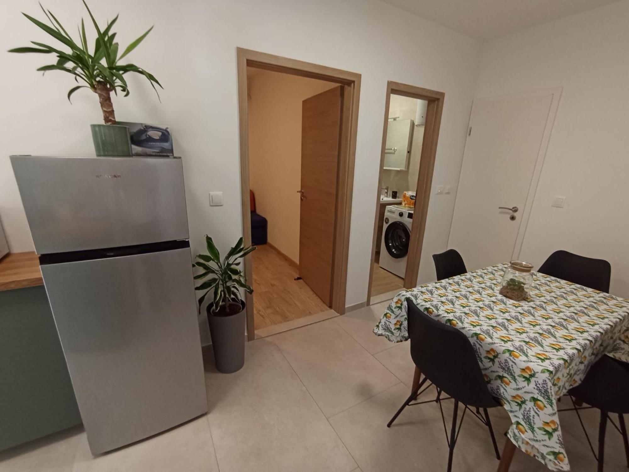 Family Apartments Leona Makarska Ngoại thất bức ảnh
