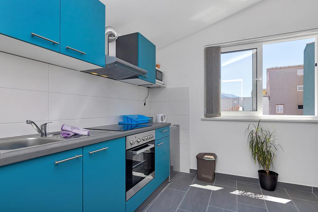 Family Apartments Leona Makarska Ngoại thất bức ảnh
