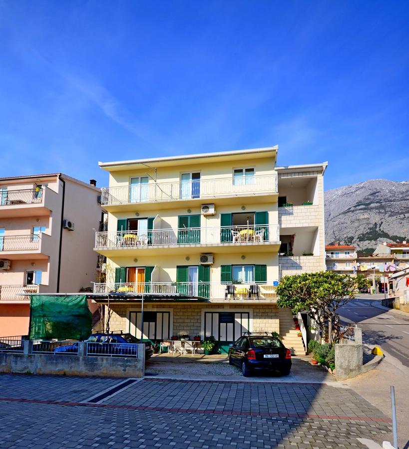 Family Apartments Leona Makarska Ngoại thất bức ảnh